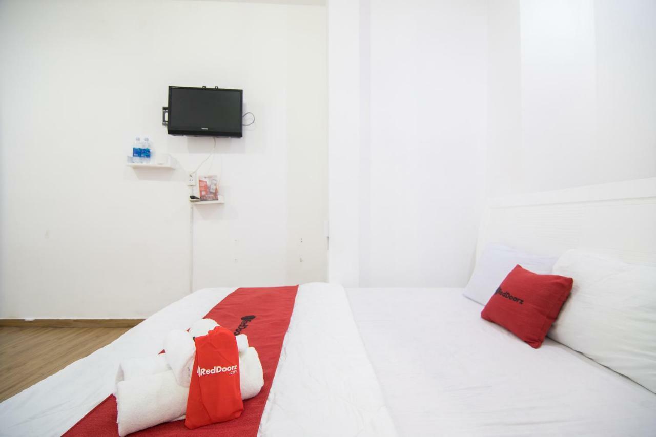 Reddoorz Plus Near Tan Dinh Market Cidade de Ho Chi Minh Exterior foto