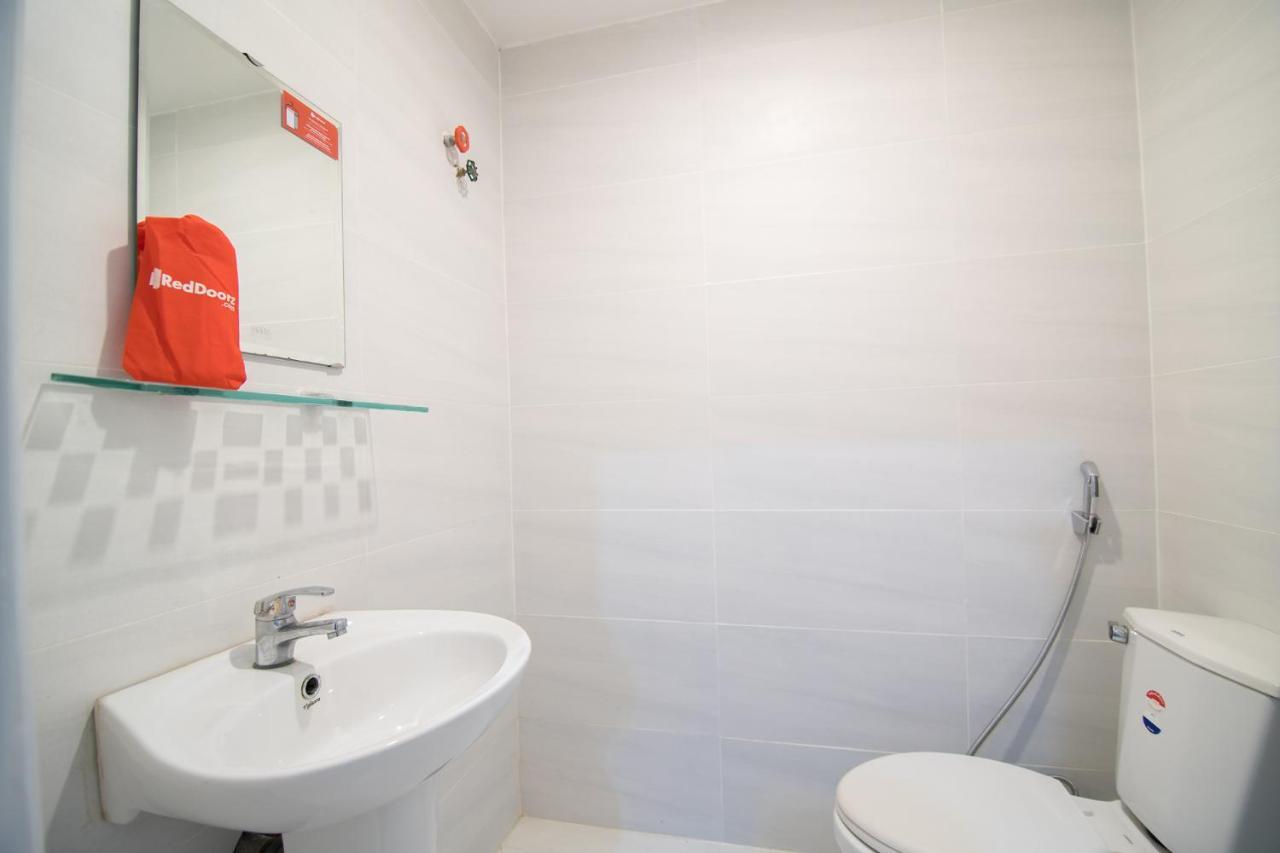Reddoorz Plus Near Tan Dinh Market Cidade de Ho Chi Minh Exterior foto